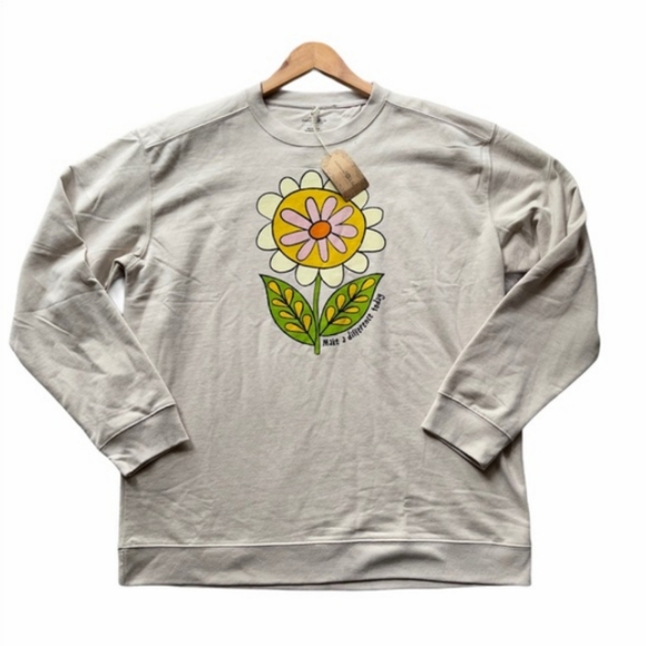 HP •Natural Life • Cute VSCO Women's Tan Crewneck Daisy Pocket Sweatshirt Medium - Picture 16 of 16